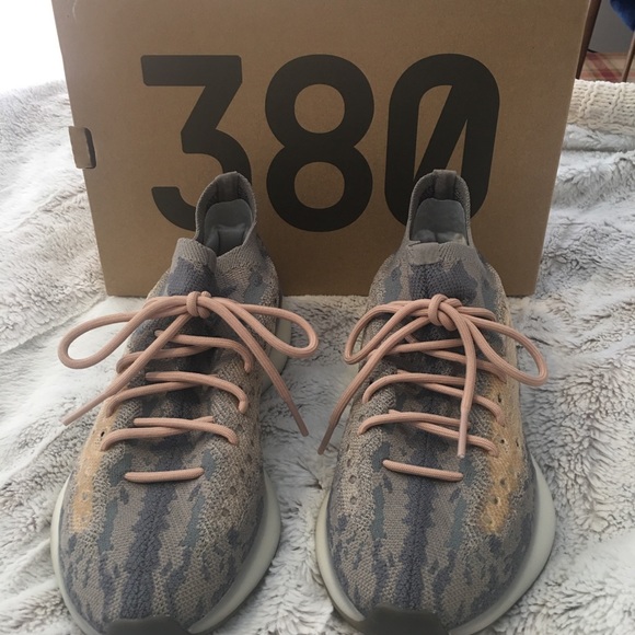 Yeezy 380s Mens - Picture 2 of 5